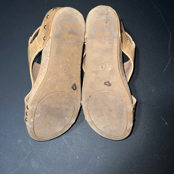 Corkys Women's Carley Wedge Sandal - Taupe Size 8 - Picture 11 of 13